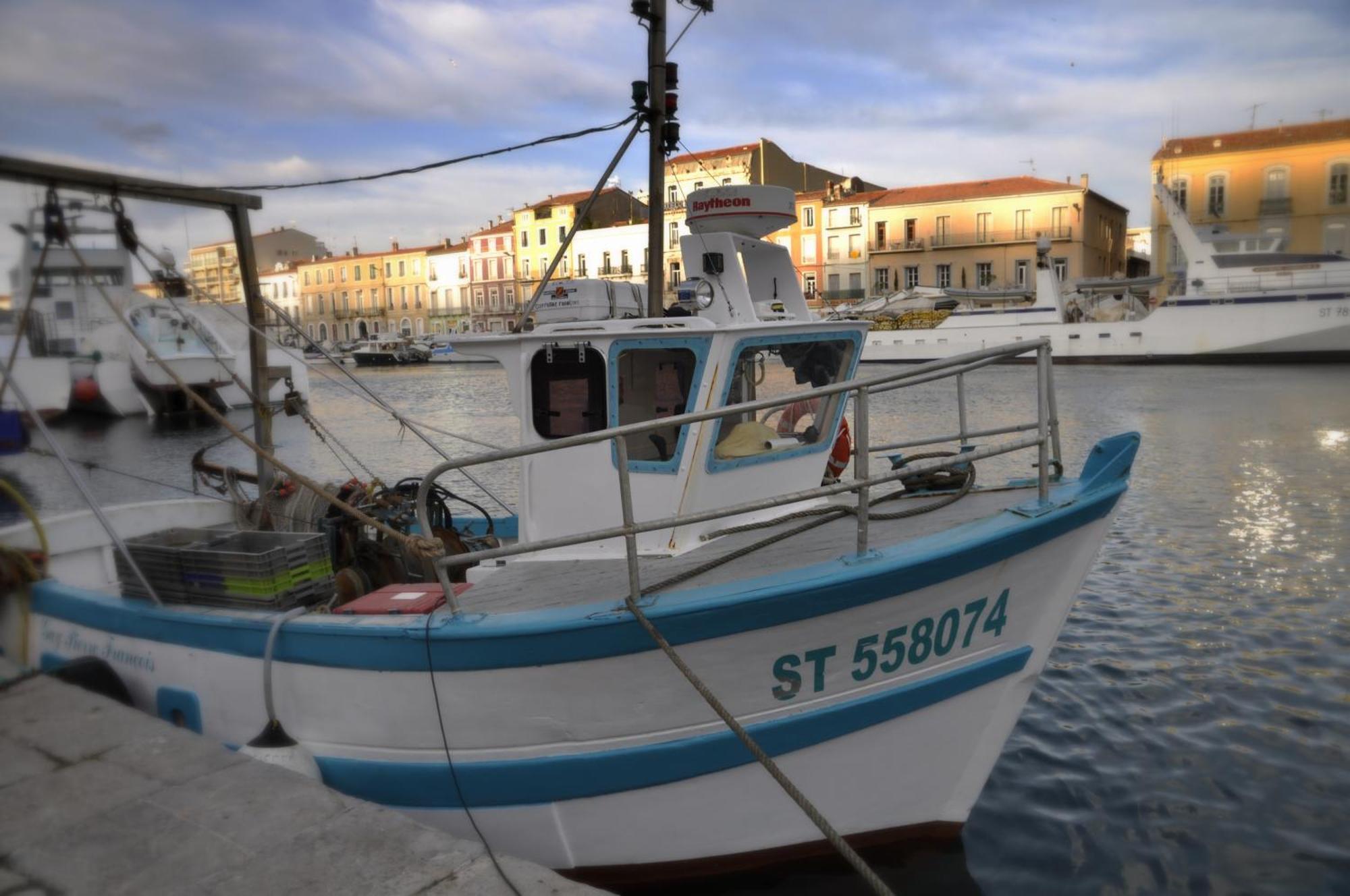 "Luigi" Balcon Sur La Mer Et Le Port De Sète מראה חיצוני תמונה